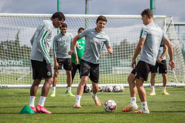 库卢本赛季创造机会33次&进攻三区夺得球权16次